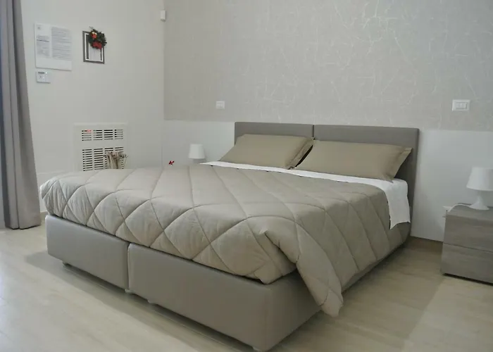 Ofra Affittacamere 4*