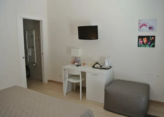 Affittacamere Ofra 4*